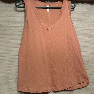 Wishlist, Size Large, Dusty Rose V-Neck Tank Top